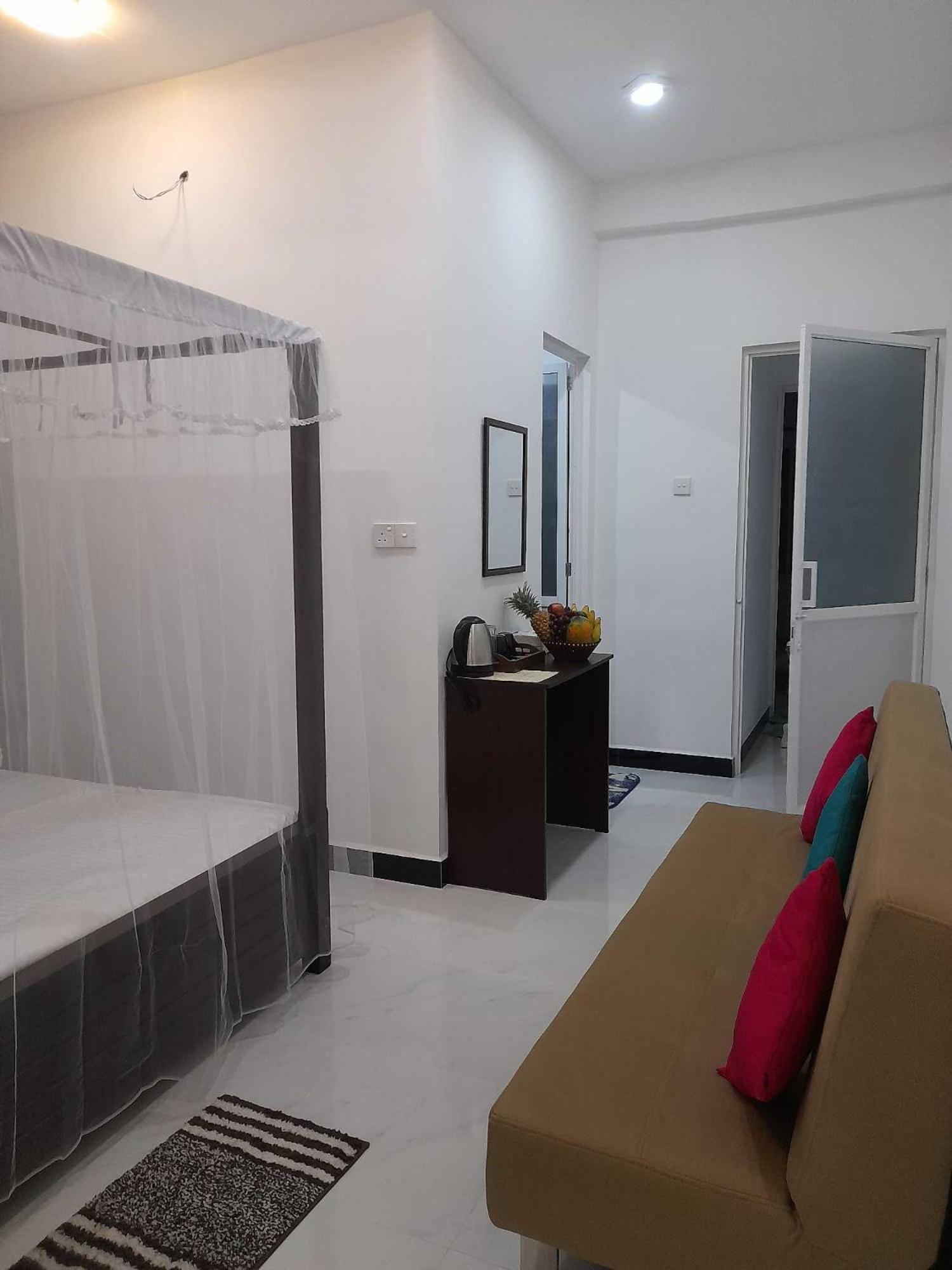 Ella Thenulya Hotel Exterior photo